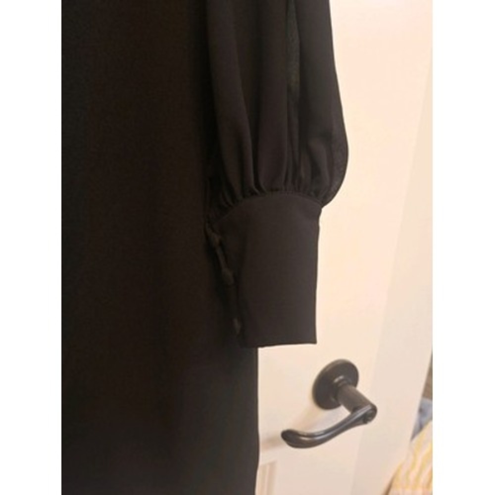 Belle Badgley Mischka Black Twist Front Chiffon Sleeve Mini Dress Size 4 LBD - Picture 4 of 6